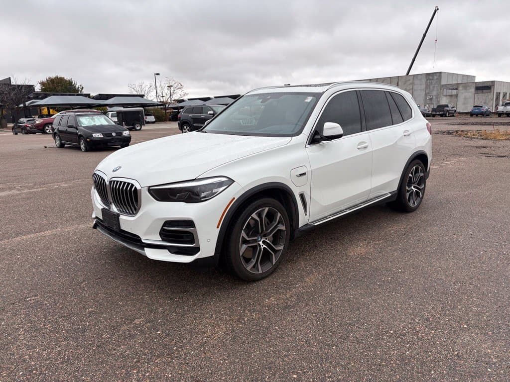 2022 BMW X5 xDrive45e — photo 1 of 18