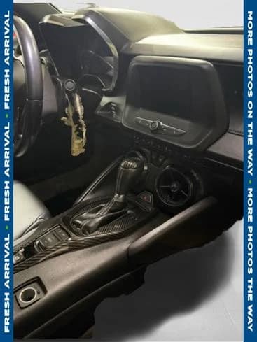 2021 Chevrolet Camaro 1LT — photo 1 of 10