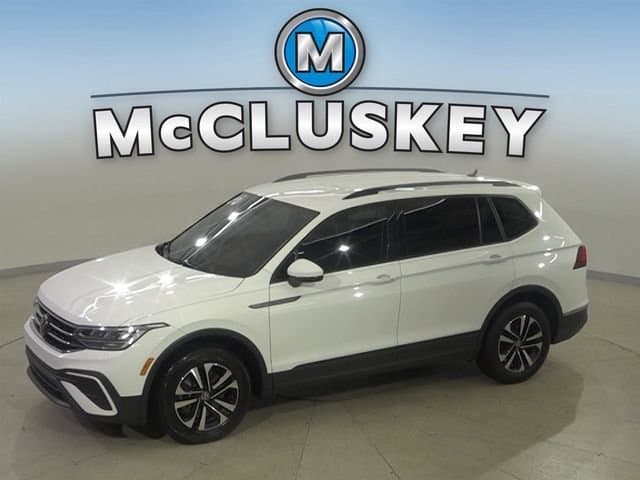 2023 Volkswagen Tiguan 2.0T S — photo 1 of 40