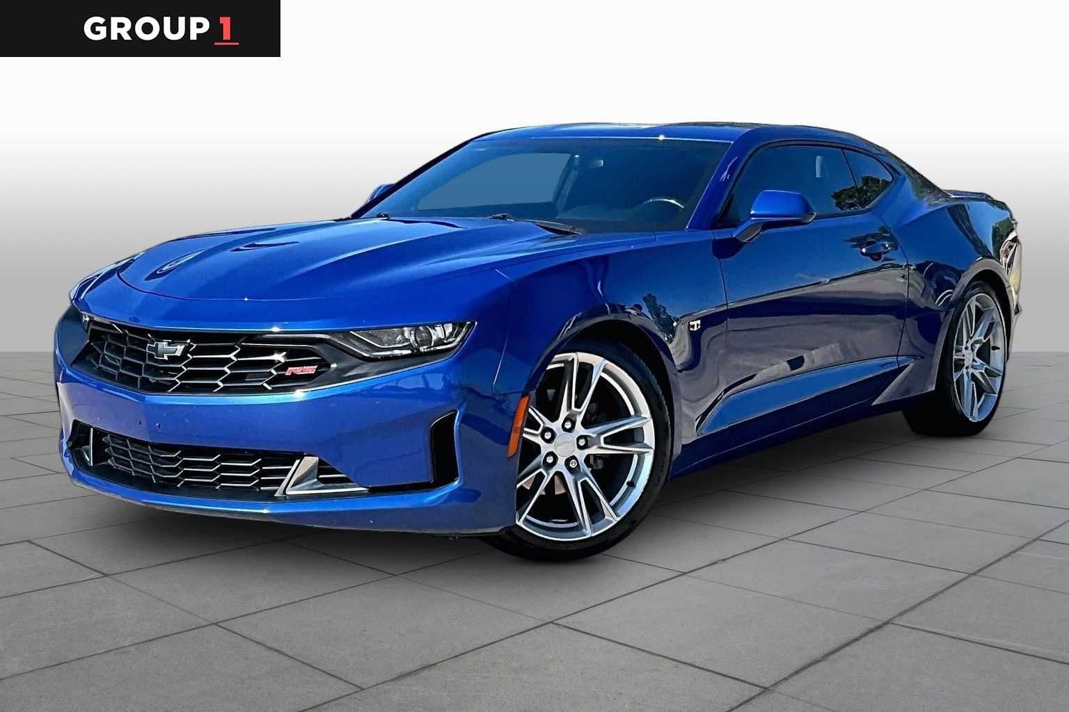 2019 Chevrolet Camaro 1LT — photo 1 of 34