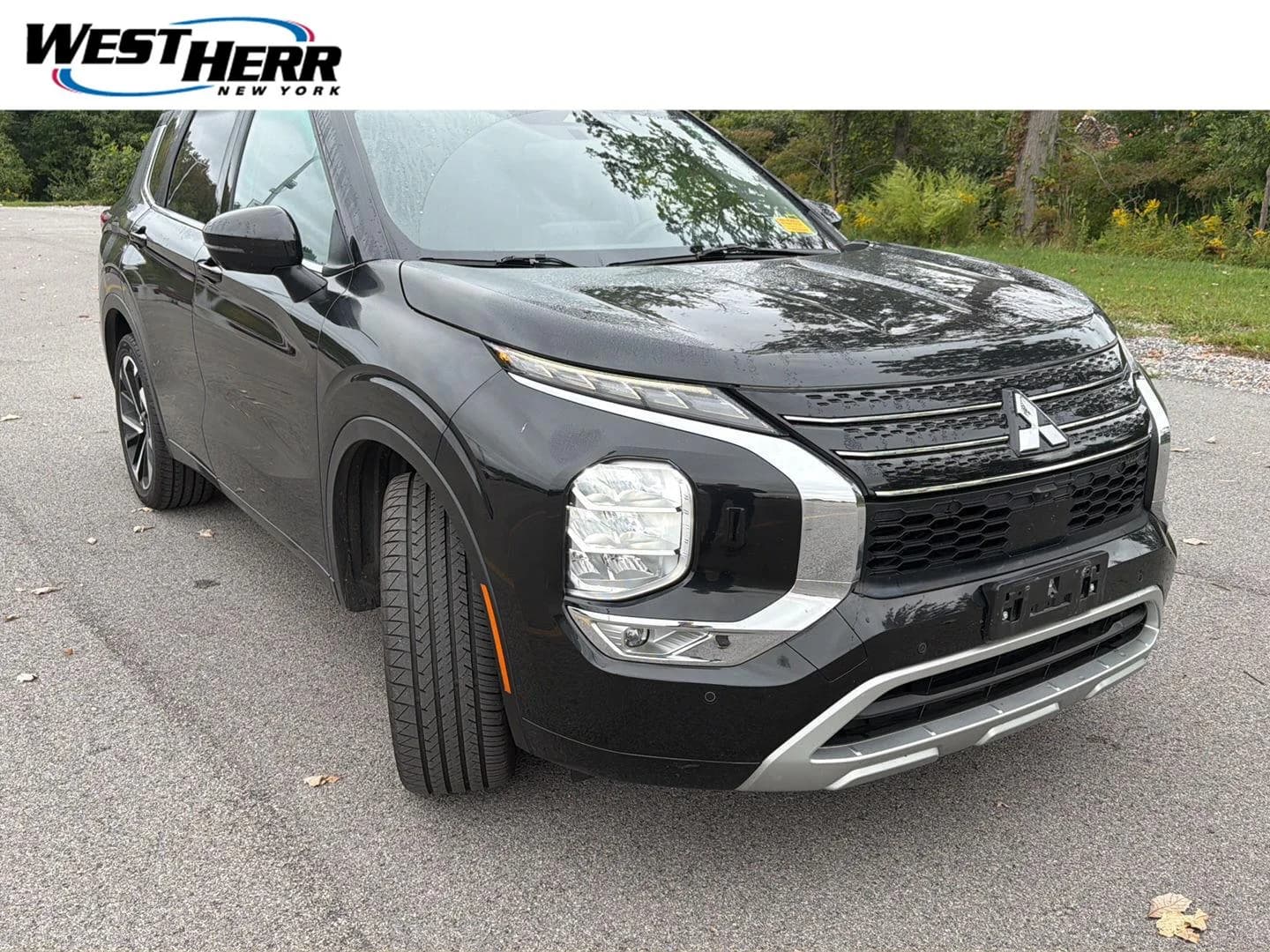 2022 Mitsubishi Outlander SEL — photo 1 of 22