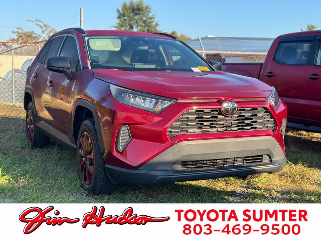 2019 Toyota RAV4 LE — photo 1 of 4