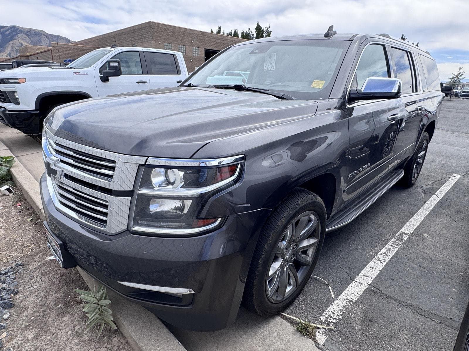 2016 Chevrolet Suburban LTZ — photo 1 of 2