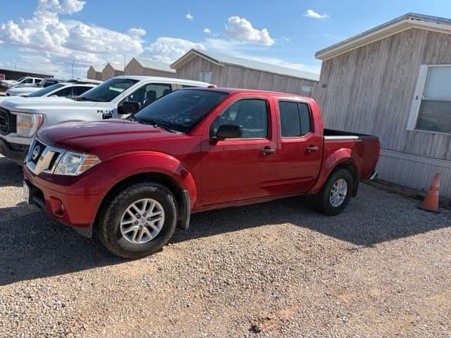2017 Nissan Frontier SV — photo 1 of 5