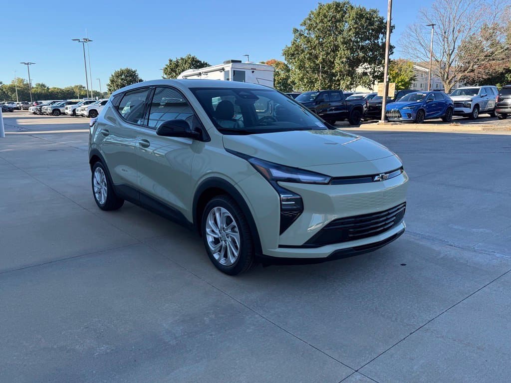 2027 Chevrolet Bolt LT — photo 1 of 10