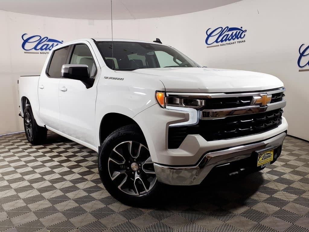 2022 Chevrolet Silverado 1500 LT — photo 1 of 25
