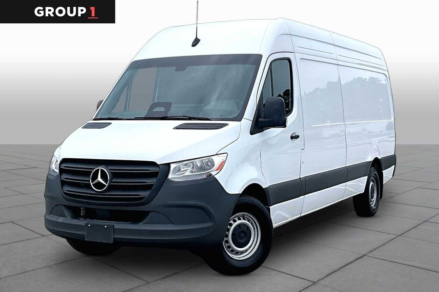 2025 Mercedes-Benz Sprinter Cargo Van Base — photo 1 of 39