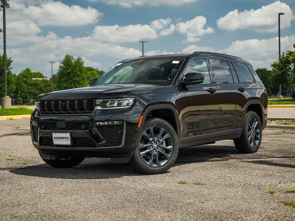 2026 Jeep Grand Cherokee L Base — photo 1 of 27