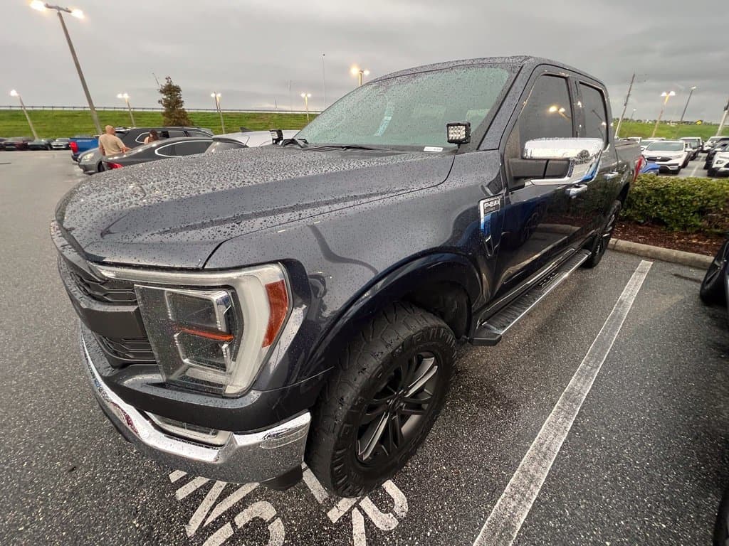 2021 Ford F-150 LARIAT — photo 1 of 17