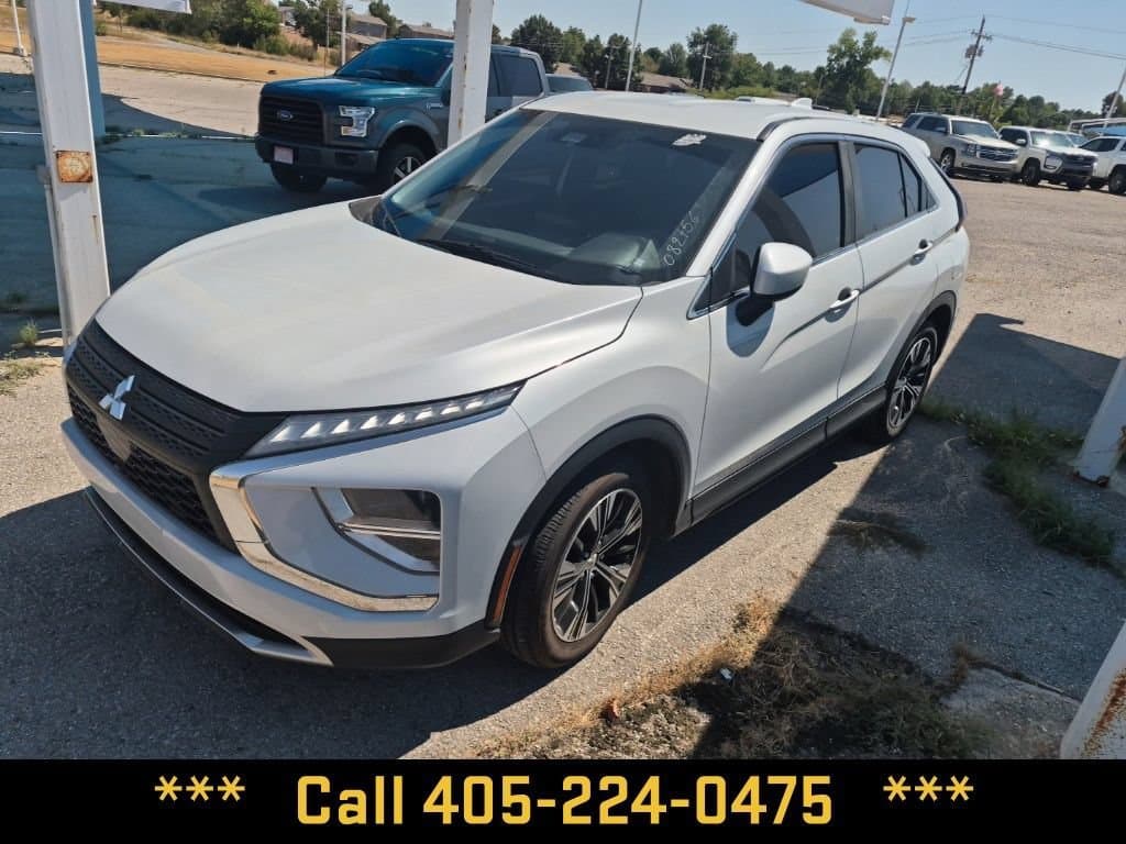 2022 Mitsubishi Eclipse Cross SE — photo 1 of 25