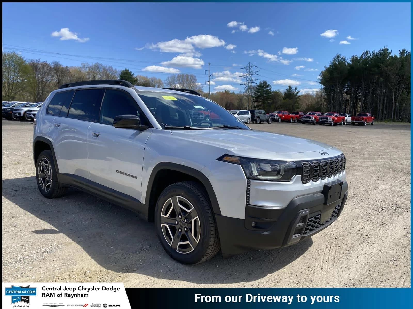 2026 Jeep Cherokee Laredo — photo 1 of 16