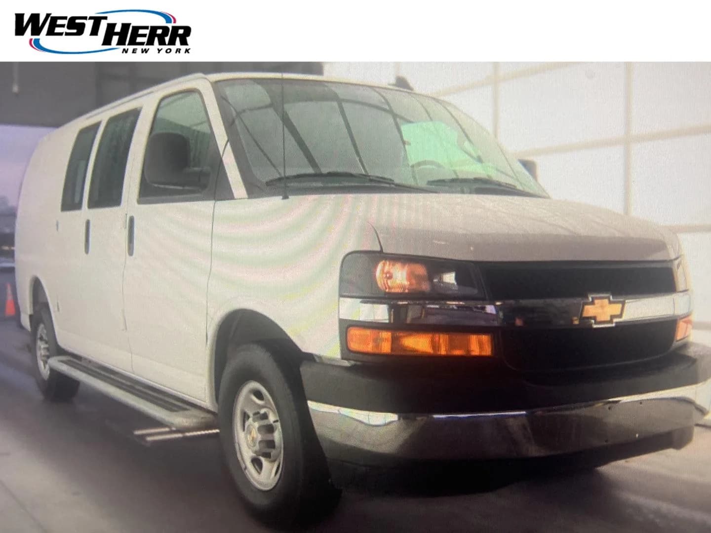2025 Chevrolet Express Cargo Van Base — photo 1 of 8