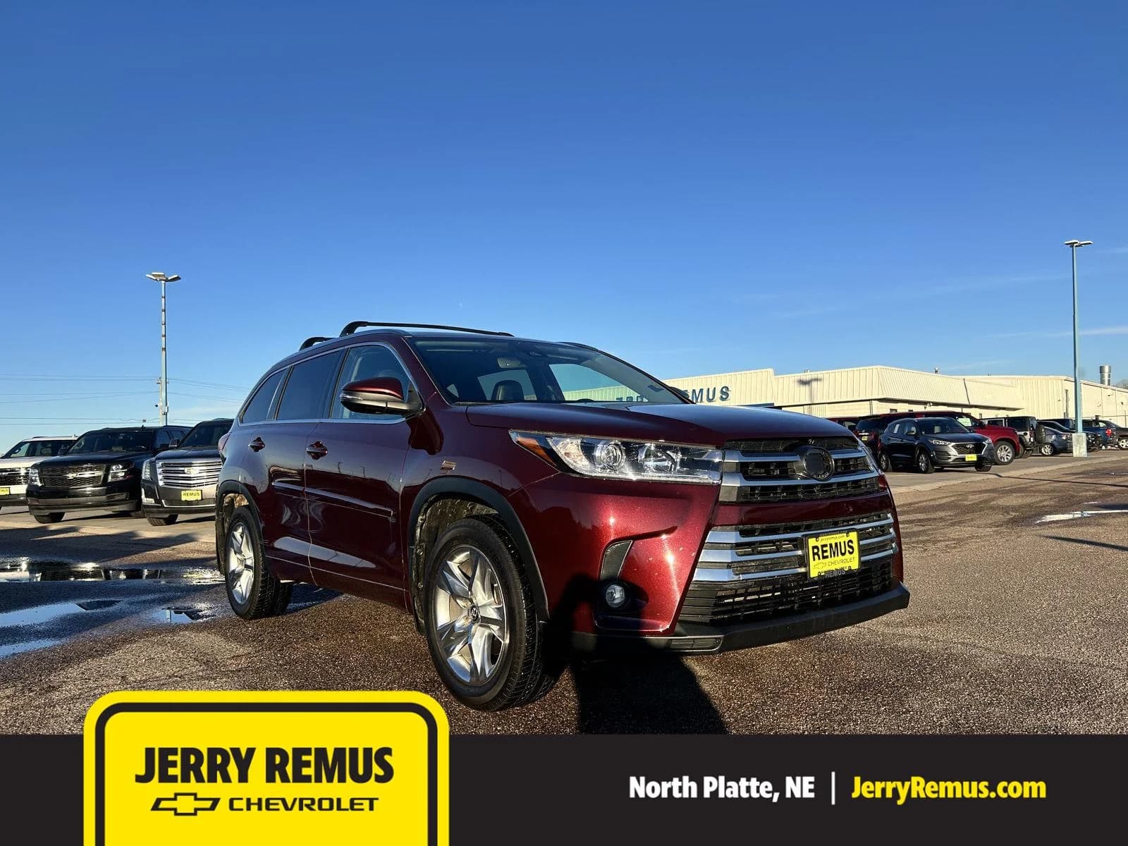 2019 Toyota Highlander Limited — photo 1 of 22