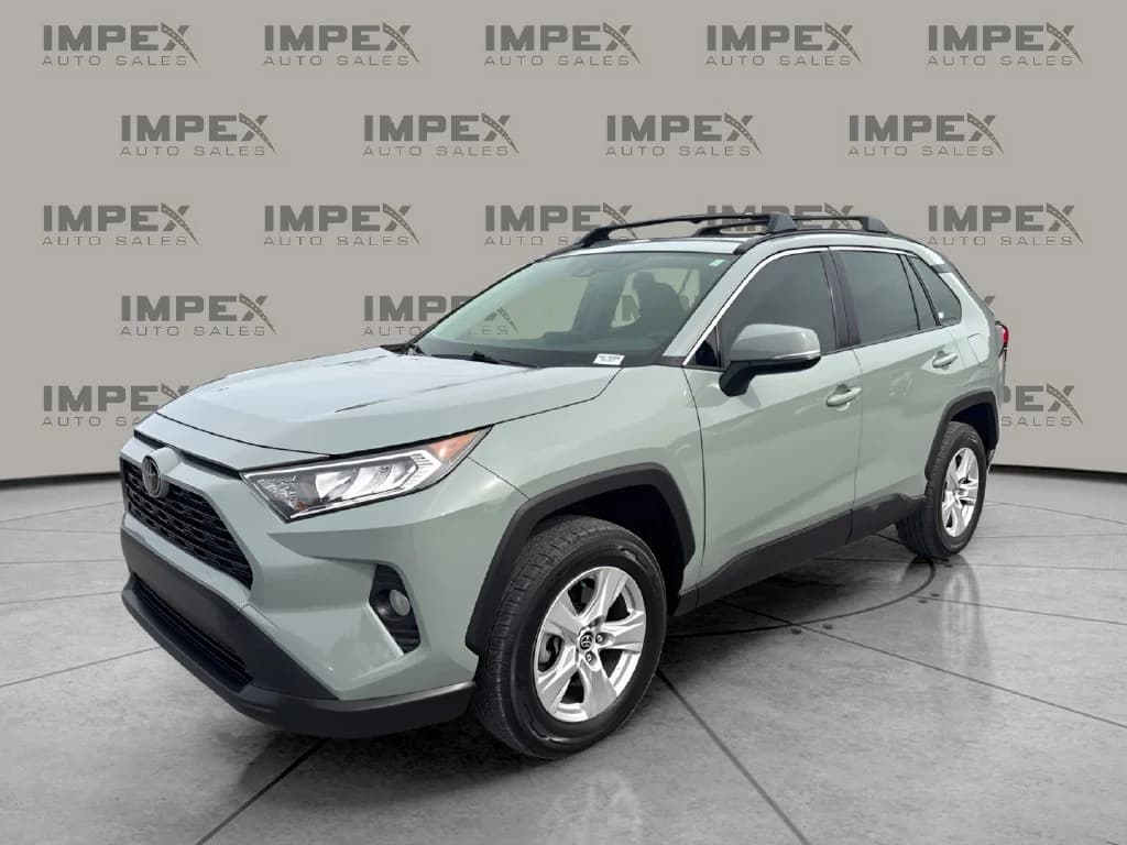 2021 Toyota RAV4 XLE — photo 1 of 36