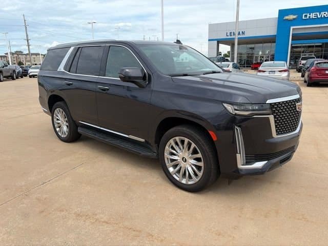 2022 Cadillac Escalade Premium Luxury — photo 1 of 21