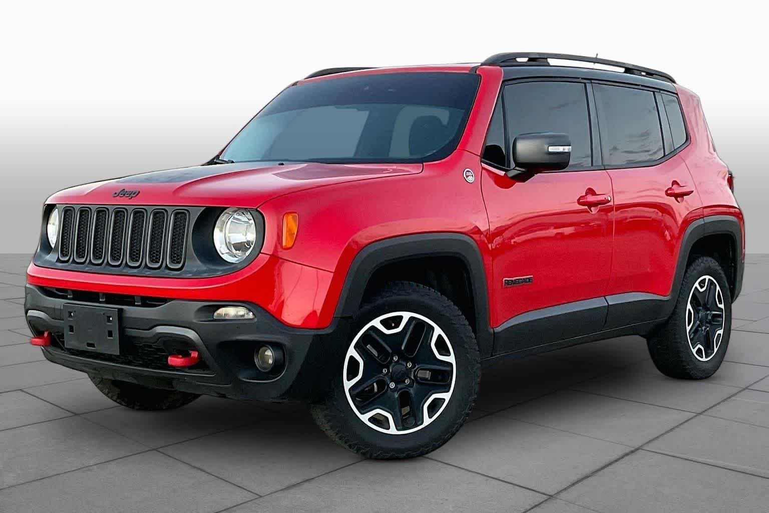 2015 Jeep Renegade Trailhawk — photo 1 of 32