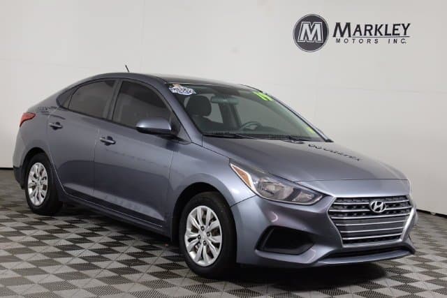 2019 Hyundai Accent SE — photo 1 of 39
