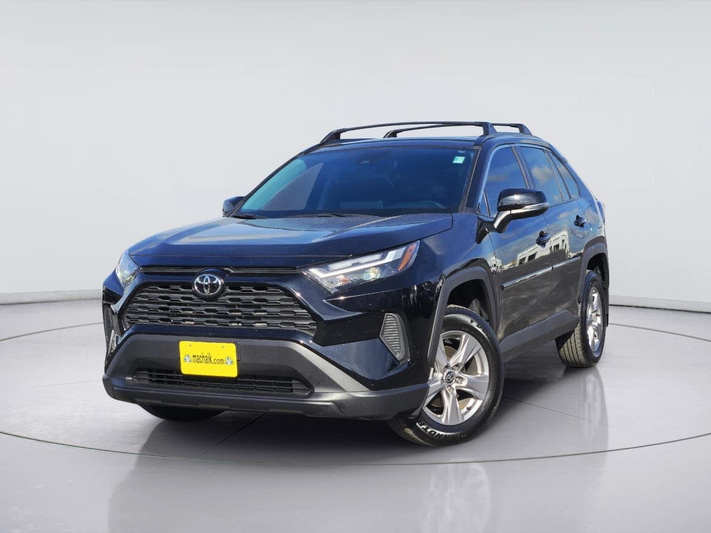 2025 Toyota RAV4 XLE — photo 1 of 37