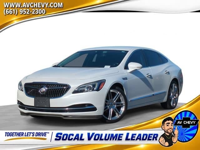 2017 Buick LaCrosse Essence — photo 1 of 38