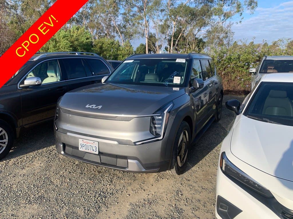 2024 Kia EV9 Wind — photo 1 of 11