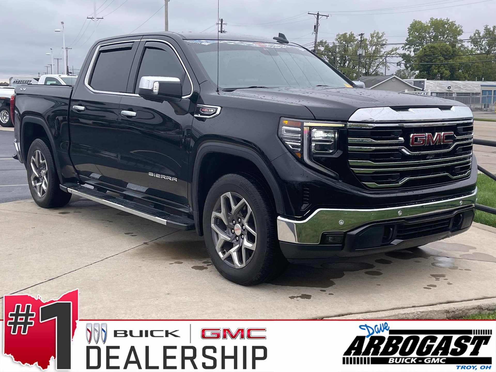 2025 GMC Sierra 1500 SLT — photo 1 of 15