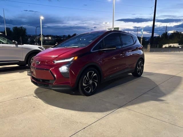 2022 Chevrolet Bolt EV 2LT — photo 1 of 20