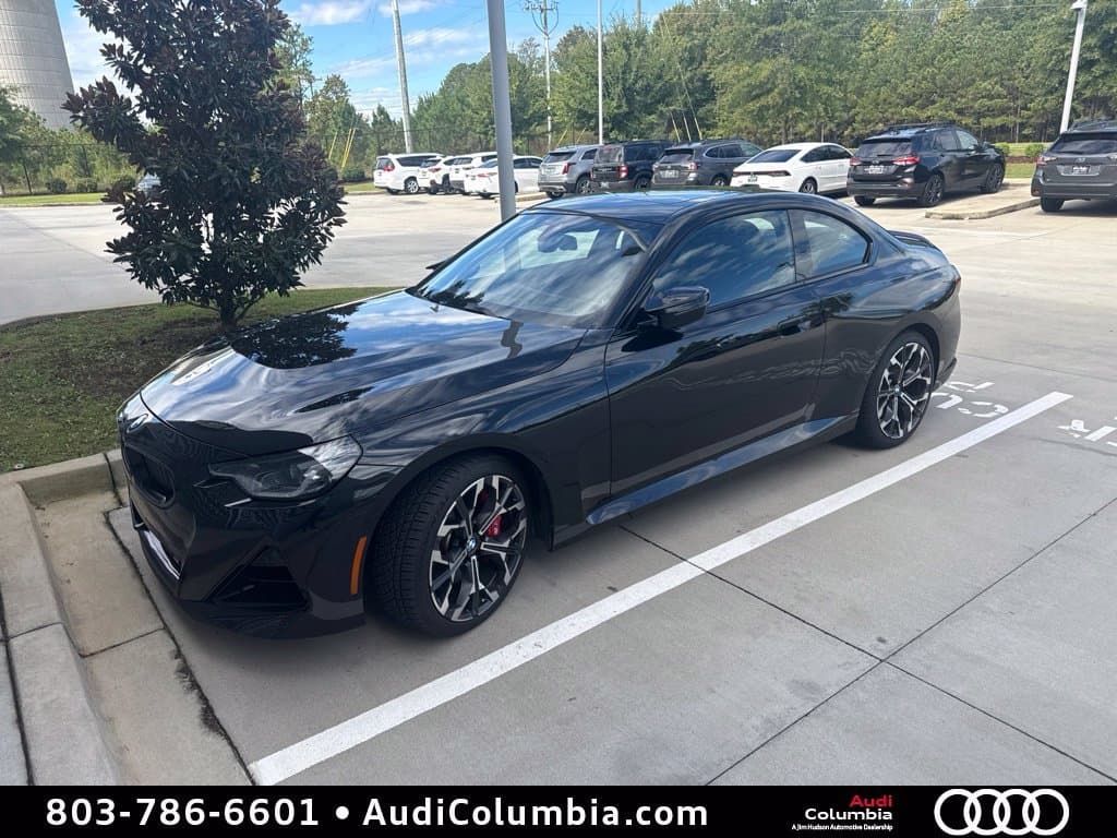 2025 BMW 2 Series M240i xDrive — photo 1 of 4