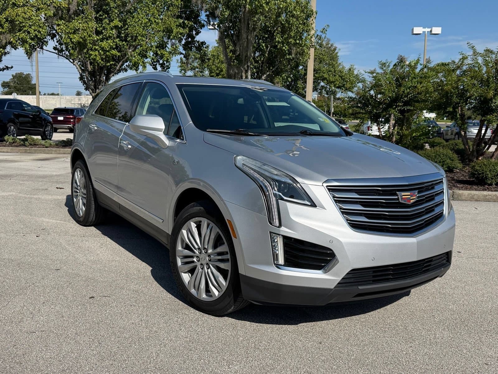 2019 Cadillac XT5 Premium Luxury FWD — photo 1 of 7