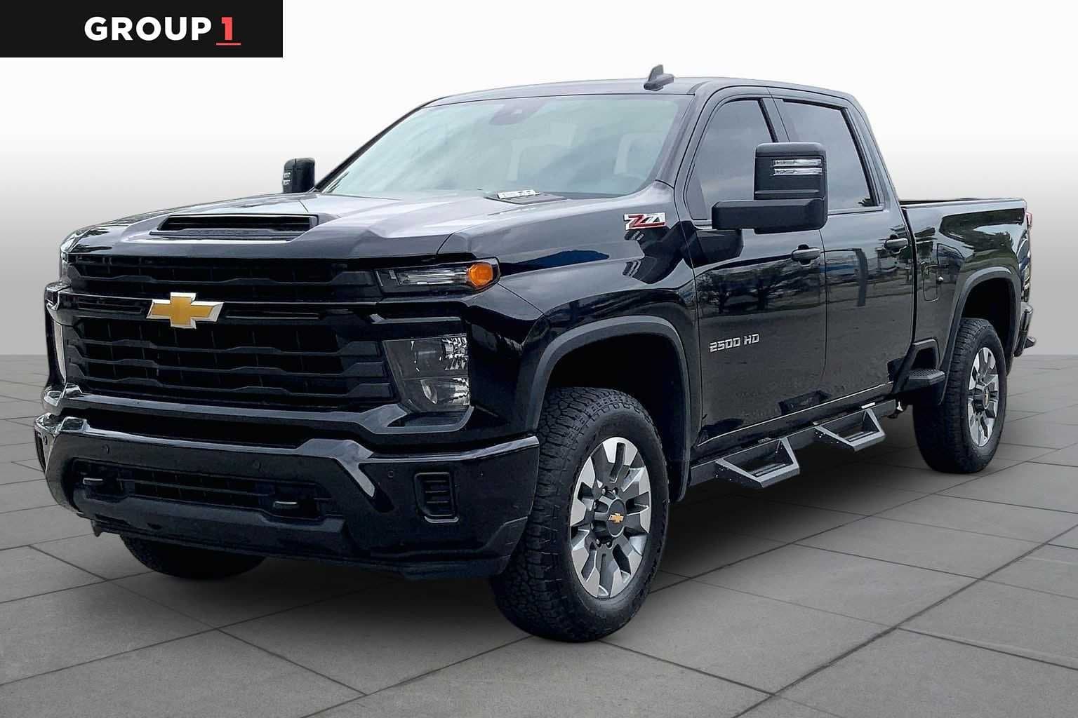 2026 Chevrolet Silverado 2500 HD Custom — photo 1 of 35