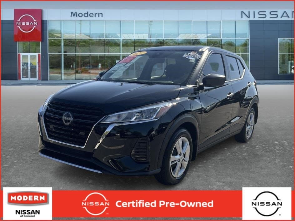 2025 Nissan Kicks Play S — photo 1 of 26