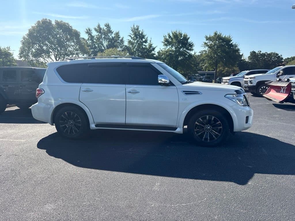 2020 Nissan Armada Platinum — photo 1 of 9