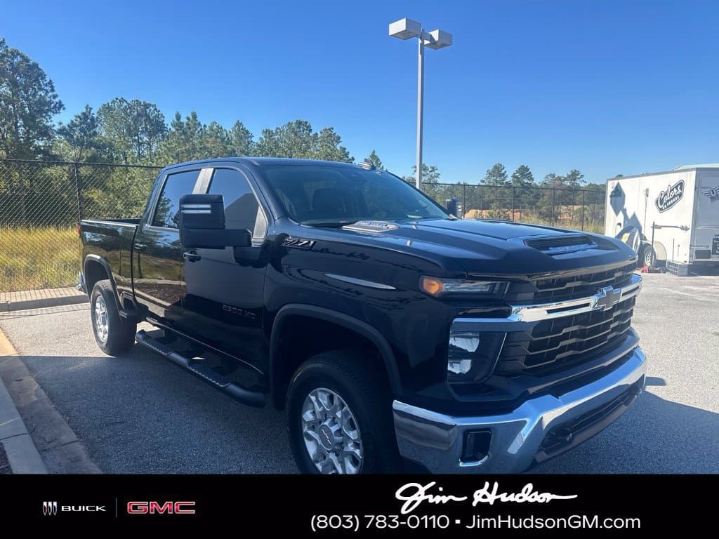 2025 Chevrolet Silverado 2500HD LT — photo 1 of 6