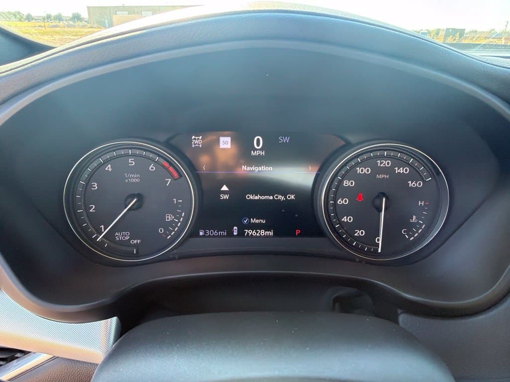 2019 Cadillac XT4 Base — photo 1 of 12