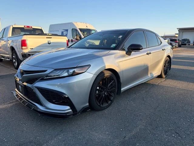2023 Toyota Camry Base — photo 1 of 11