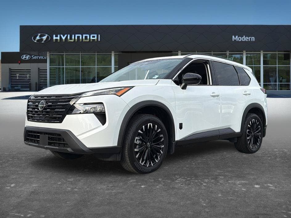 2026 Nissan Rogue Dark Armor — photo 1 of 29