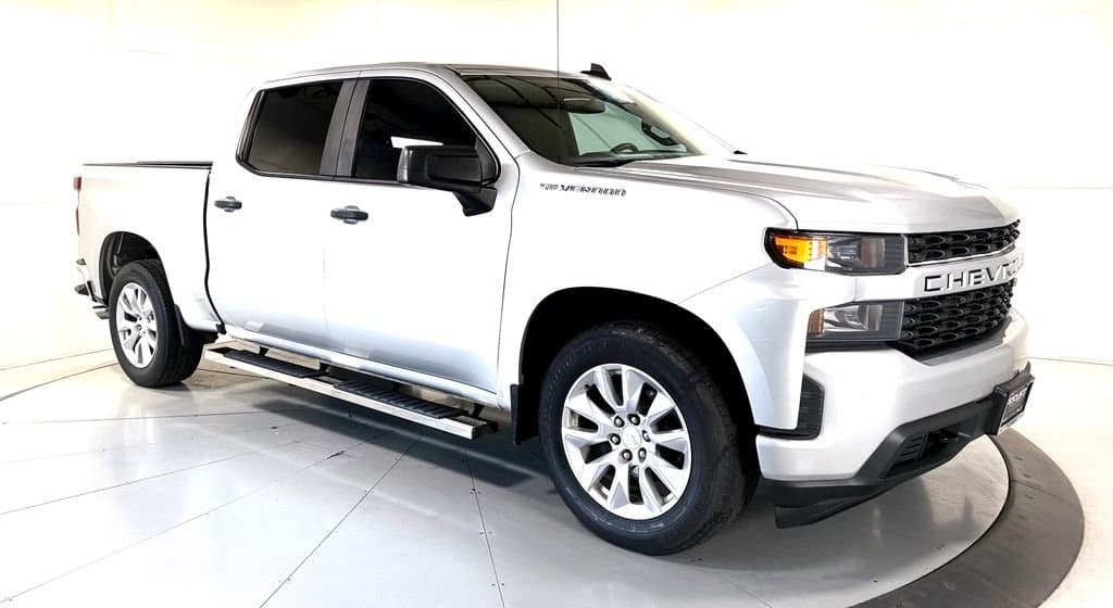 2020 Chevrolet Silverado 1500 Custom — photo 1 of 16