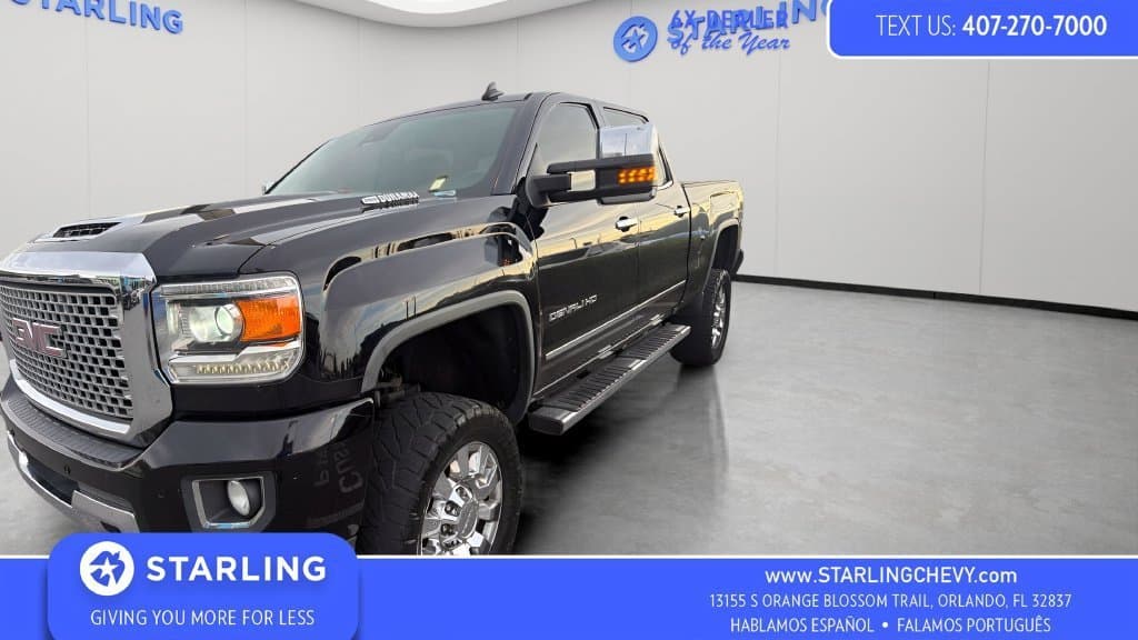 2017 GMC Sierra 2500HD Denali — photo 1 of 12