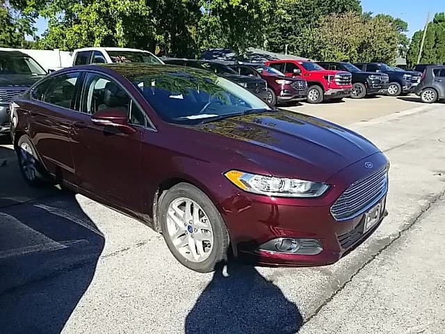 2013 Ford Fusion SE — photo 1 of 28
