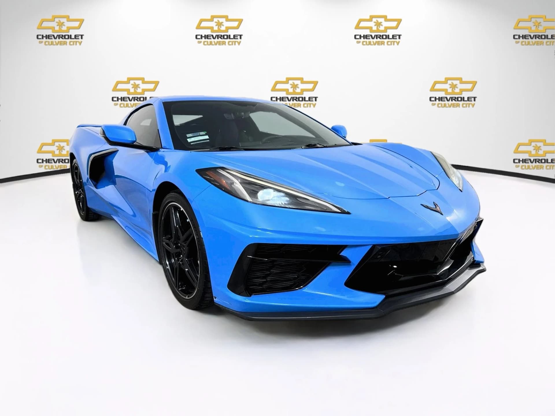 2020 Chevrolet Corvette Stingray 2LT — photo 1 of 31