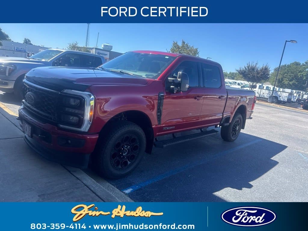 2025 Ford Super Duty F-250 SRW LARIAT — photo 1 of 10