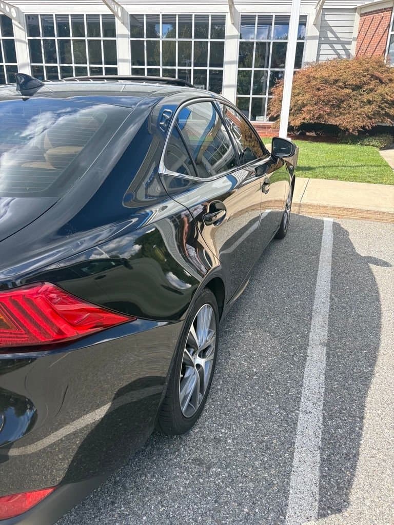 2020 Lexus IS 300 — photo 1 of 19