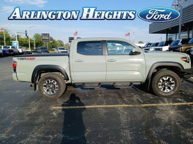 2023 Toyota Tacoma 4WD TRD Off Road — photo 1 of 12