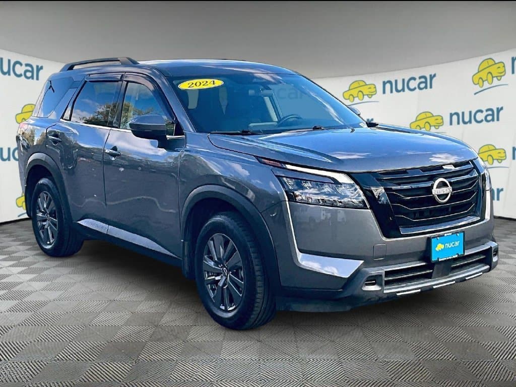 2024 Nissan Pathfinder SV — photo 1 of 35