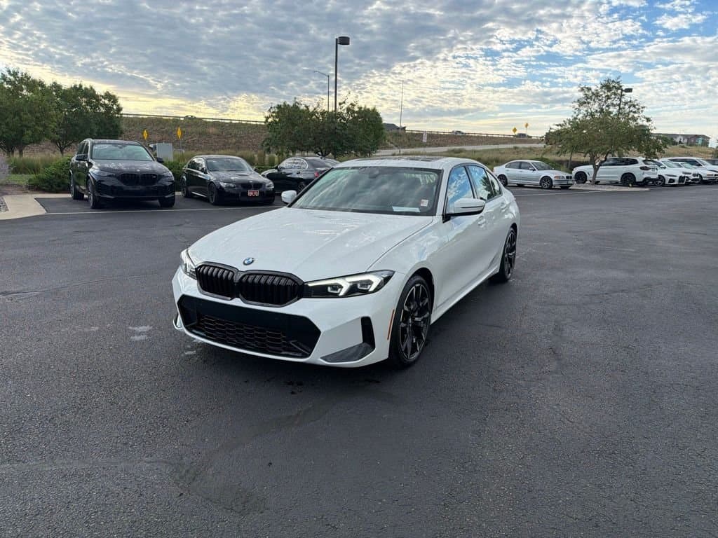 2026 BMW 3 Series 330i xDrive — photo 1 of 15