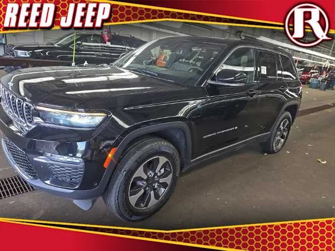 2024 Jeep Grand Cherokee 4xe Base — photo 1 of 15