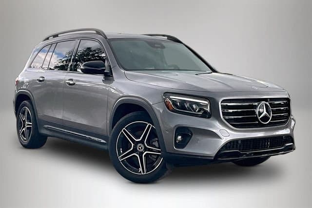 2025 Mercedes-Benz GLB GLB 250 — photo 1 of 24