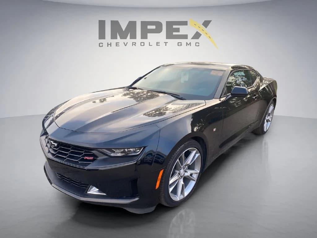2023 Chevrolet Camaro 2LT — photo 1 of 15