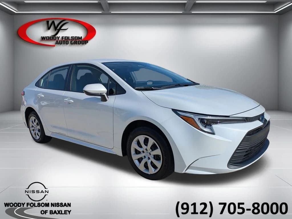 2025 Toyota Corolla Hybrid LE — photo 1 of 29