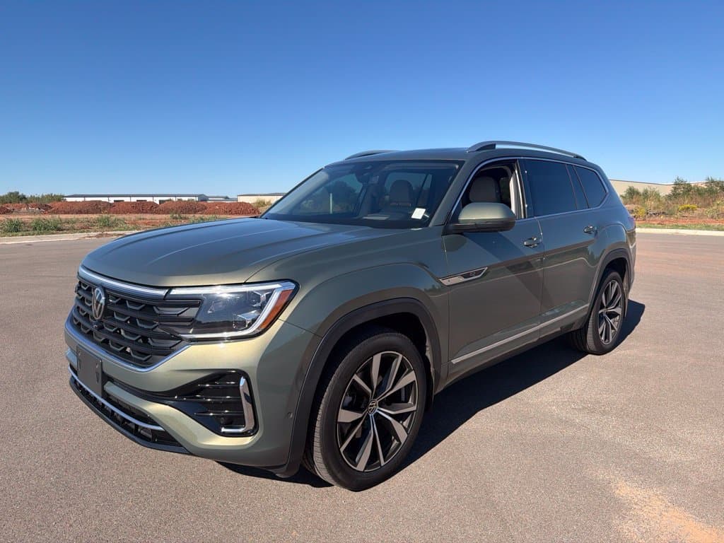 2025 Volkswagen Atlas 2.0T SEL Premium R-Line — photo 1 of 11