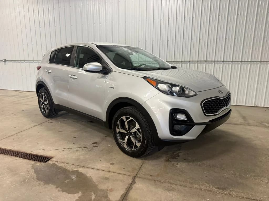 2022 Kia Sportage LX — photo 1 of 39